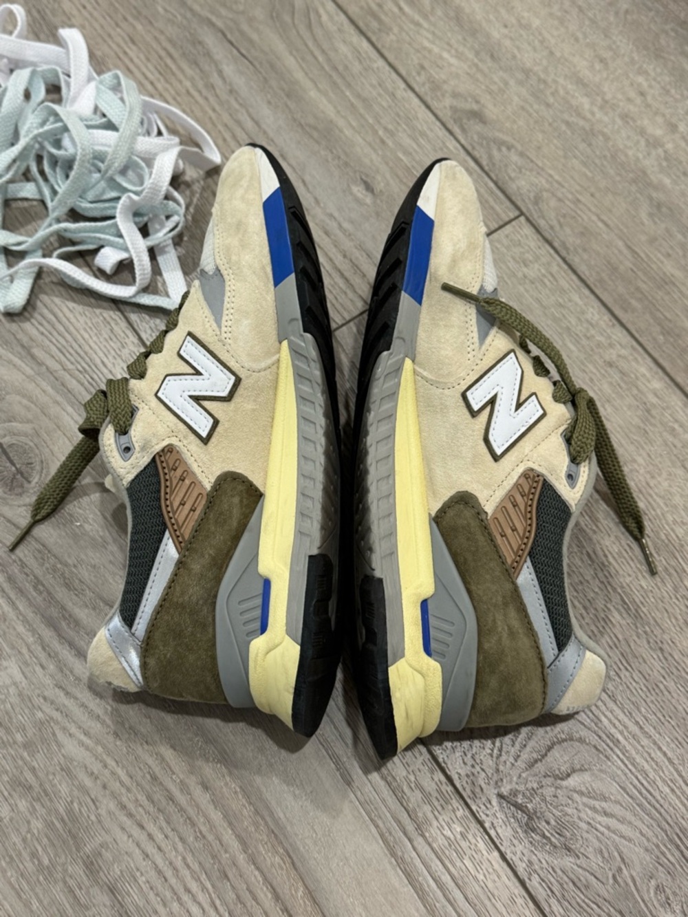 New Balance 998